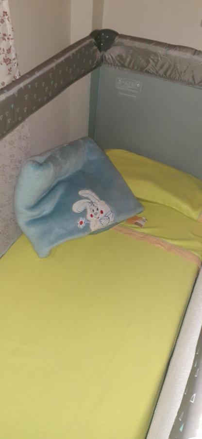 Apartamento Piscina Viena Roses Bagian luar foto