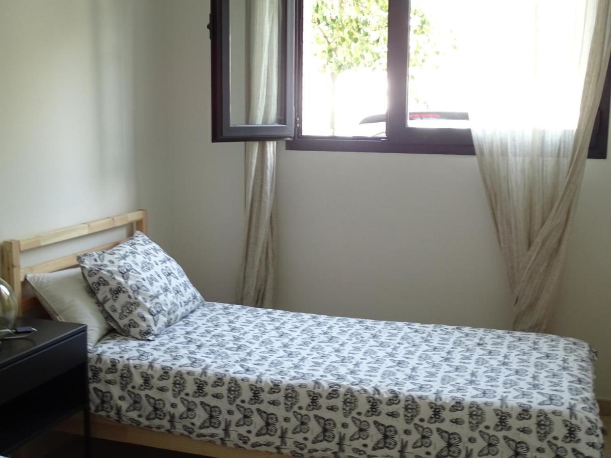 Apartamento Piscina Viena Roses Bagian luar foto