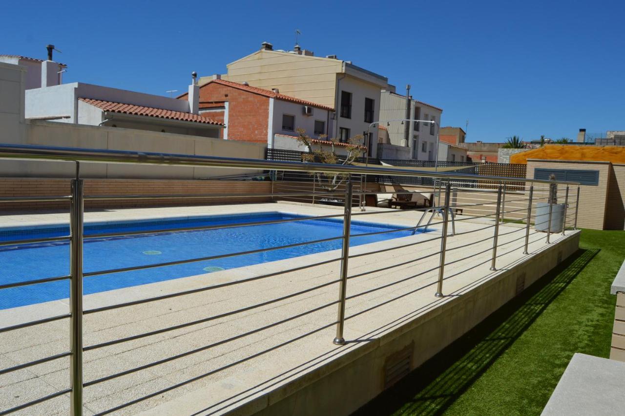 Apartamento Piscina Viena Roses Bagian luar foto
