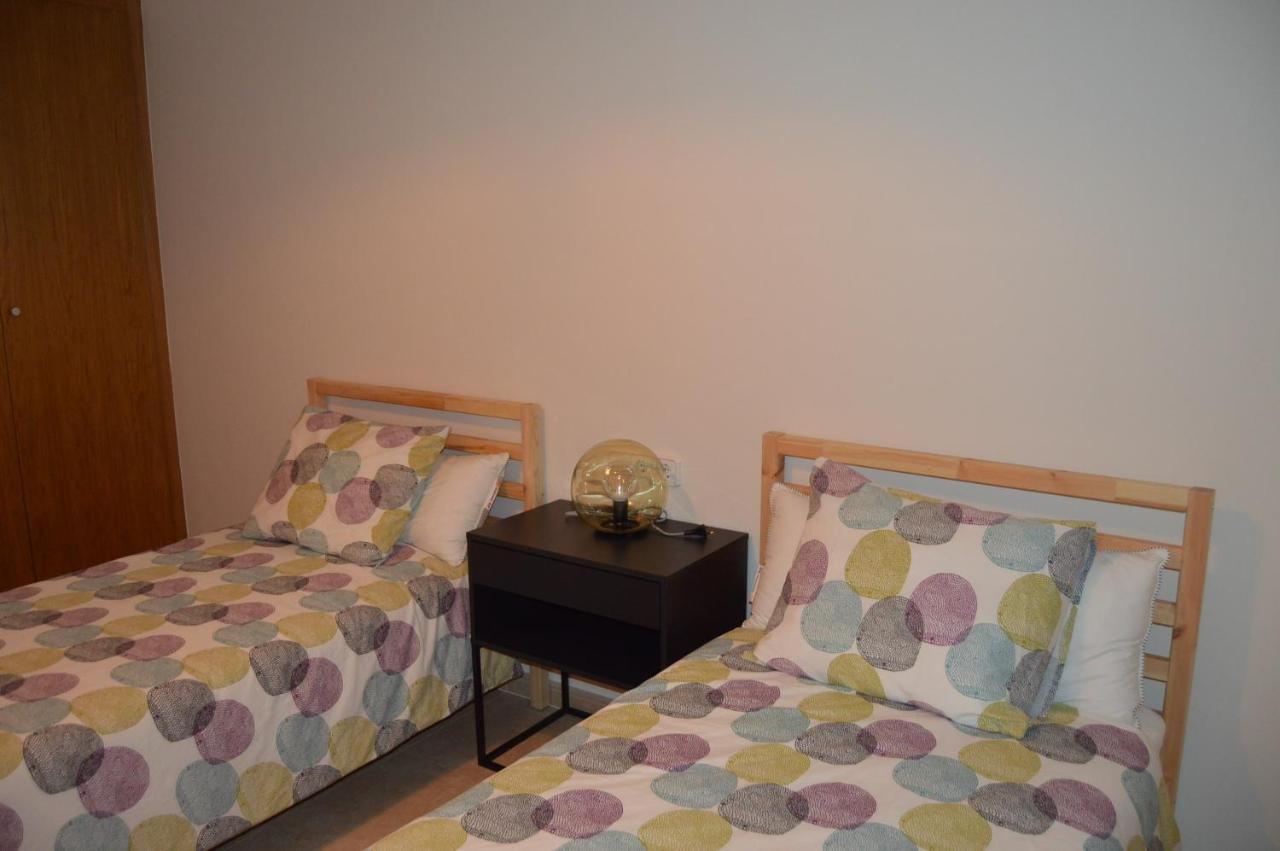 Apartamento Piscina Viena Roses Bagian luar foto